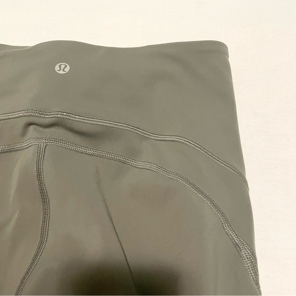 Lululemon Bootcamp Ready Tight Leggings Size 8 - Picture 15 of 15